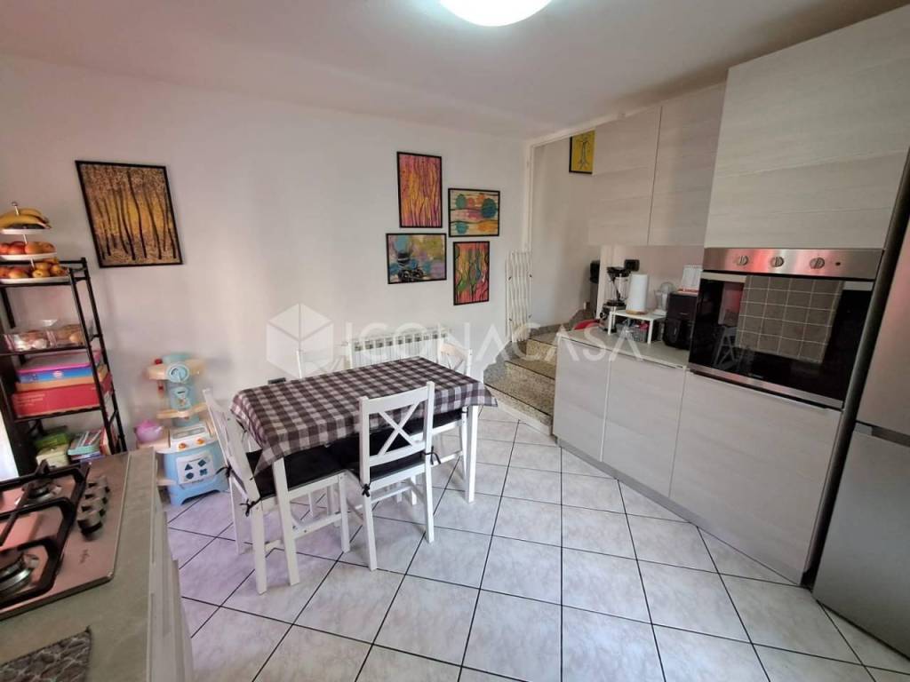 casa indipendente in vendita a Sassuolo in zona San Michele dei Mucchietti