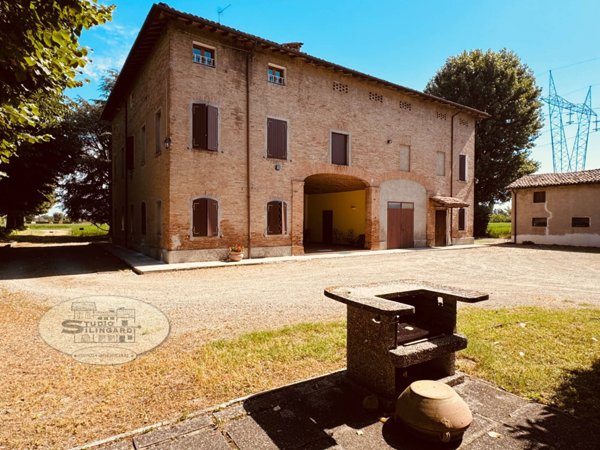 casale in vendita a Sassuolo