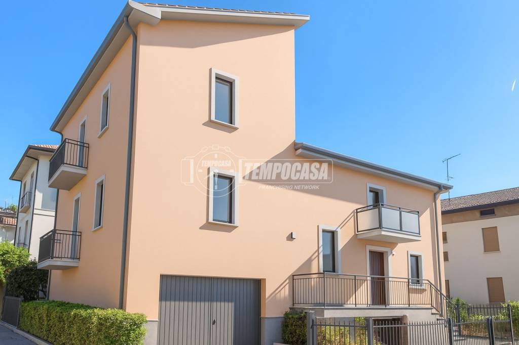 casa indipendente in vendita a Sassuolo