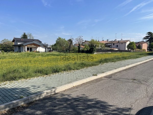 terreno edificabile in vendita a Sassuolo