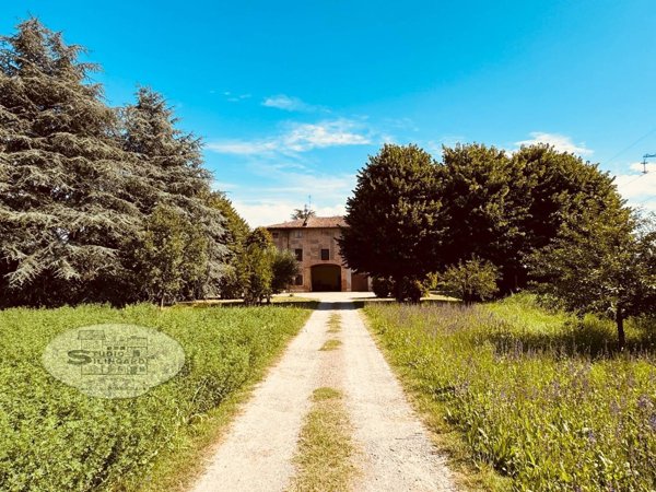 casale in vendita a Sassuolo