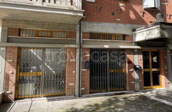 negozio in vendita a Sassuolo