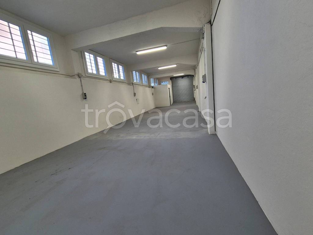 negozio in vendita a Sassuolo