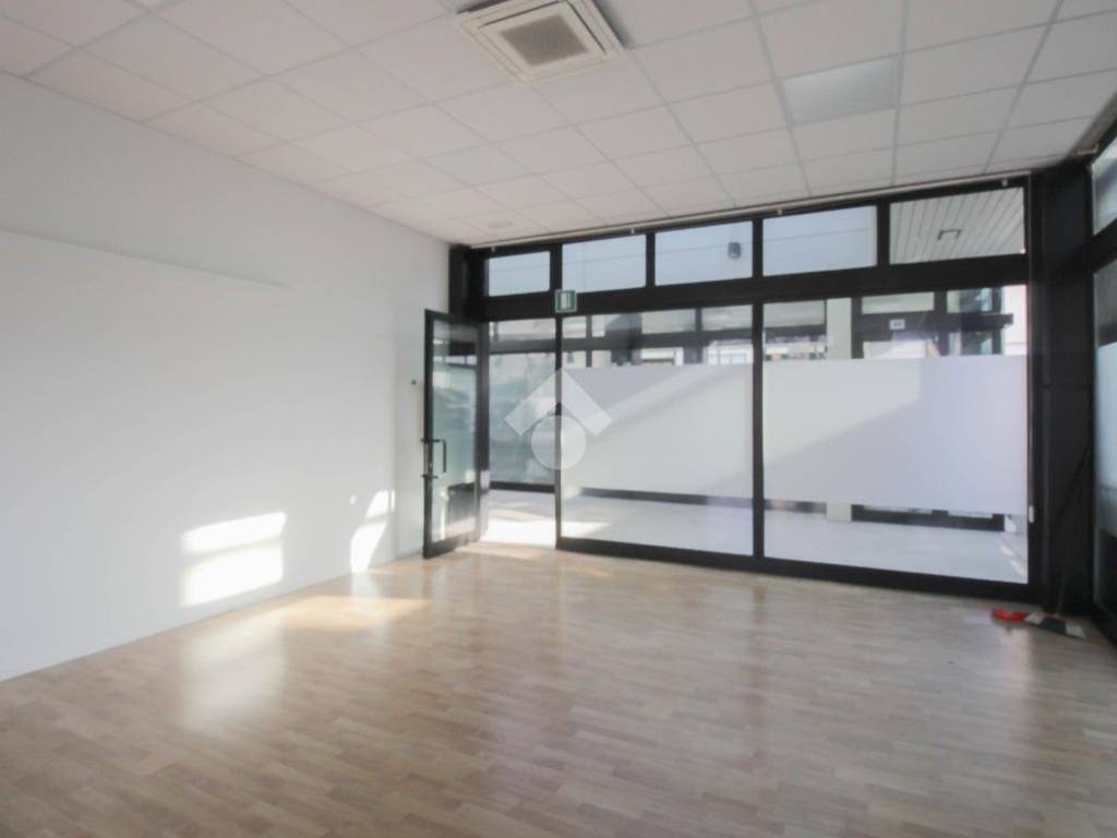 ufficio in vendita a Sassuolo