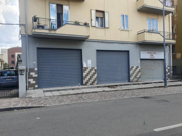 locale commerciale in vendita a Sassuolo