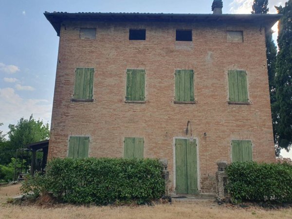 casa indipendente in vendita a Sassuolo in zona Montegibbio