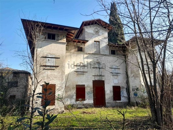 casa indipendente in vendita a Sassuolo