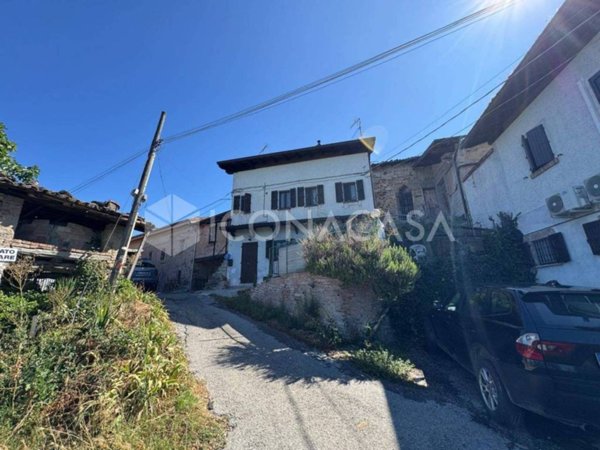 casa indipendente in vendita a Sassuolo in zona Montegibbio