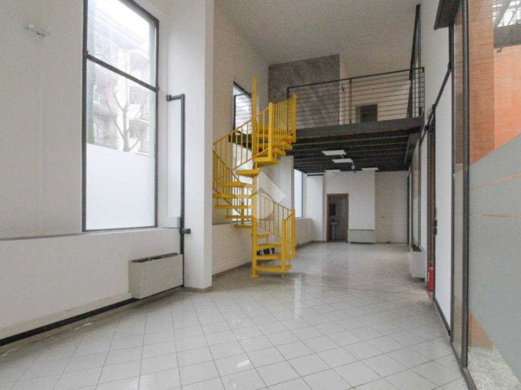 negozio in vendita a Sassuolo