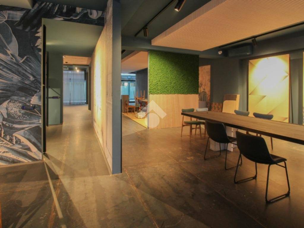 negozio in vendita a Sassuolo