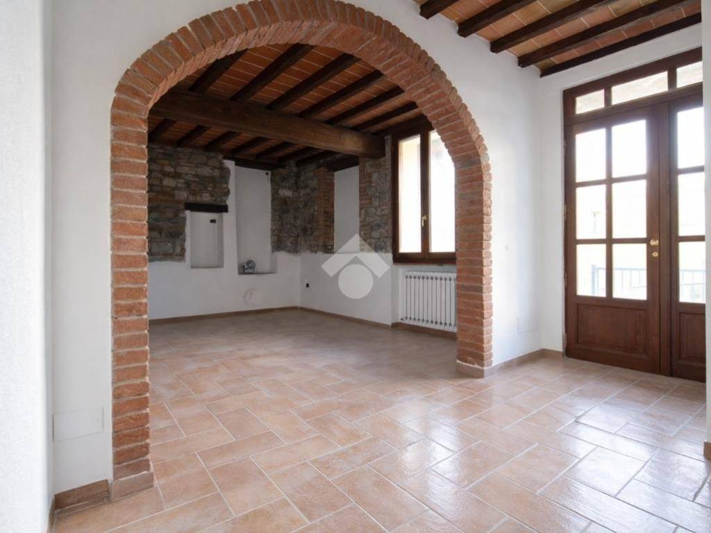 casa indipendente in vendita a Sassuolo in zona Montegibbio