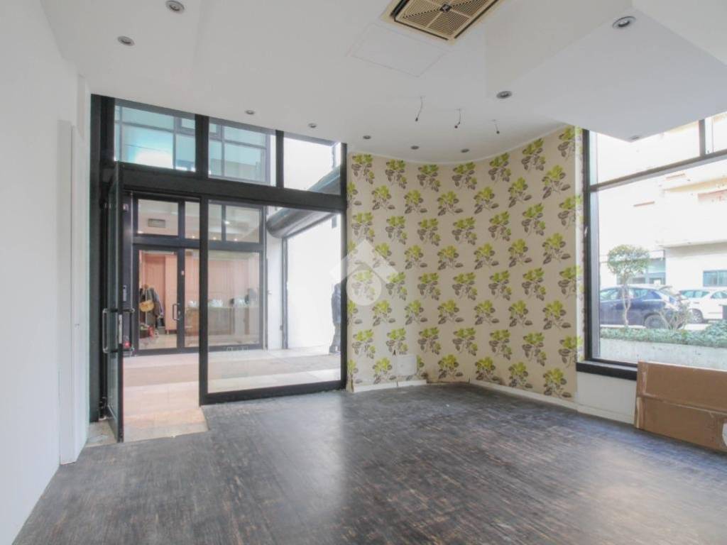 negozio in vendita a Sassuolo