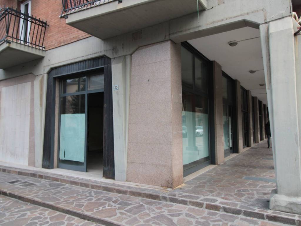 negozio in vendita a Sassuolo