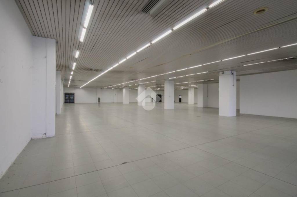 negozio in vendita a Sassuolo