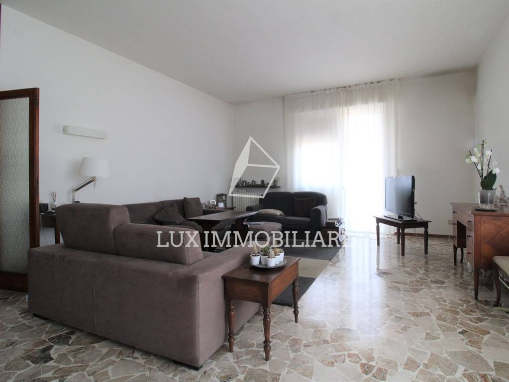 appartamento in vendita a Sassuolo in zona Centro Storico / San Giorgio