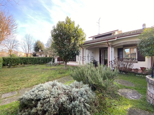 casa indipendente in vendita a Sassuolo