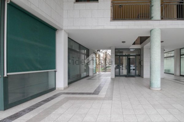 negozio in vendita a Sassuolo