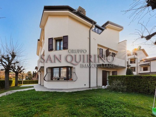 casa indipendente in vendita a Sassuolo in zona Centro Storico / San Giorgio