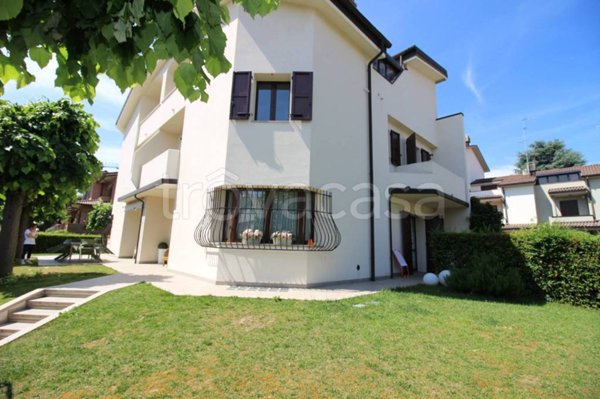 casa indipendente in vendita a Sassuolo