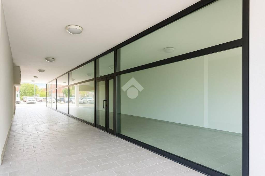 negozio in vendita a Sassuolo