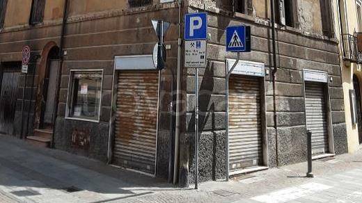 negozio in vendita a Sassuolo in zona Centro Storico / San Giorgio