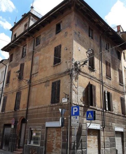 intera palazzina in vendita a Sassuolo in zona Centro Storico / San Giorgio