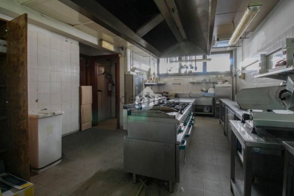 negozio in vendita a Sassuolo