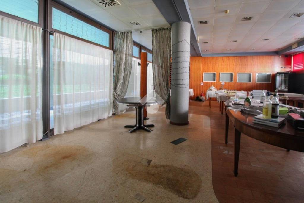 negozio in vendita a Sassuolo