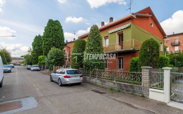casa indipendente in vendita a Sassuolo in zona Centro Storico / San Giorgio