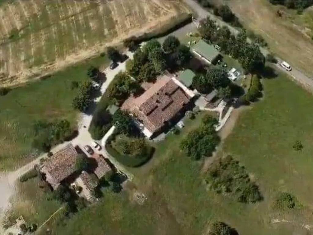 casa indipendente in vendita a Sassuolo in zona Salvarola Terme