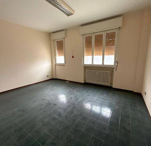 negozio in vendita a Sassuolo
