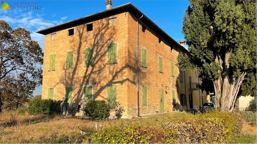 casale in vendita a Sassuolo in zona Montegibbio