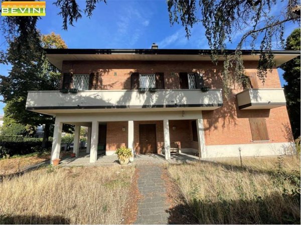 casa indipendente in vendita a Sassuolo in zona Centro Storico / San Giorgio