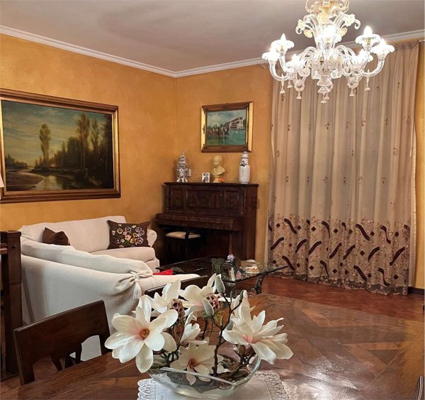 casa indipendente in vendita a Sassuolo in zona San Michele dei Mucchietti