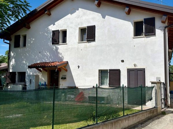 casa indipendente in vendita a Sassuolo in zona Centro Storico / San Giorgio