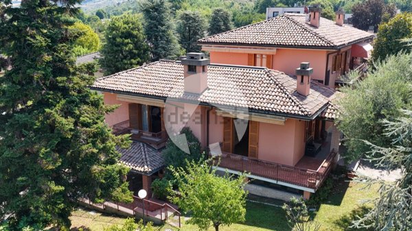casa indipendente in vendita a Sassuolo in zona Salvarola Terme
