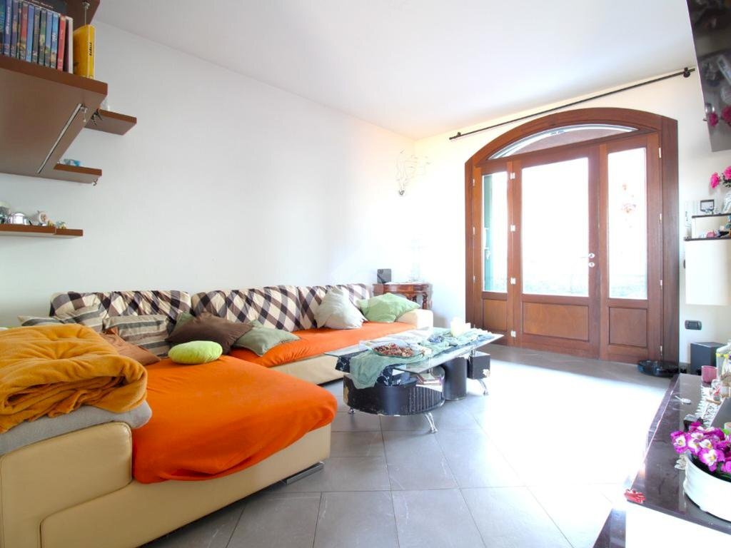 casa indipendente in vendita a Sassuolo in zona Salvarola Terme