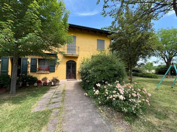 casa indipendente in vendita a Sassuolo