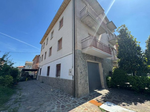 casa indipendente in vendita a Sassuolo in zona Centro Storico / San Giorgio