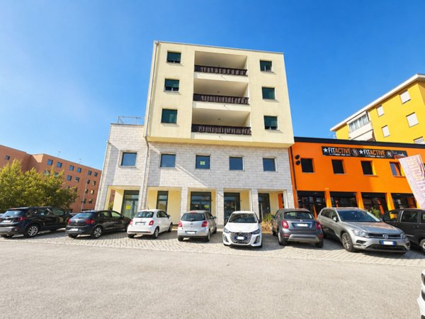 ufficio in vendita a Sassuolo in zona Centro Storico / San Giorgio