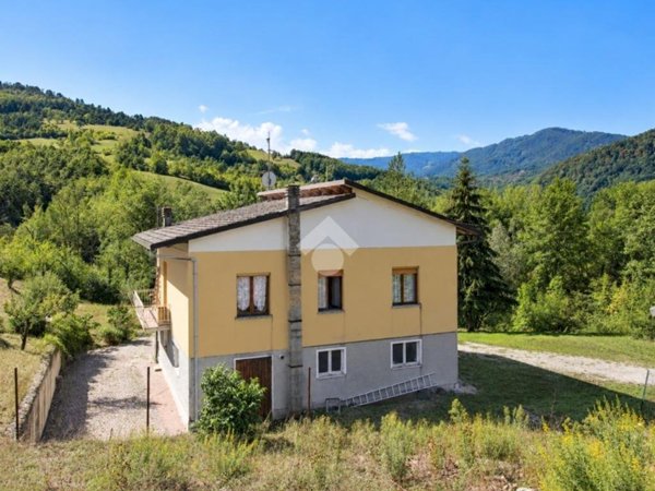 casa indipendente in vendita a Sassuolo in zona Centro Storico / San Giorgio