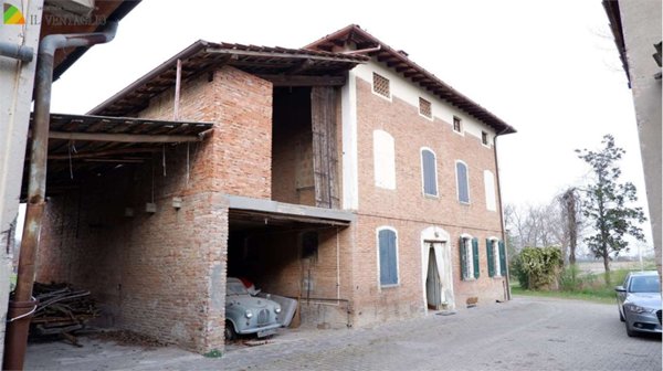 casa indipendente in vendita a Sassuolo in zona Centro Storico / San Giorgio