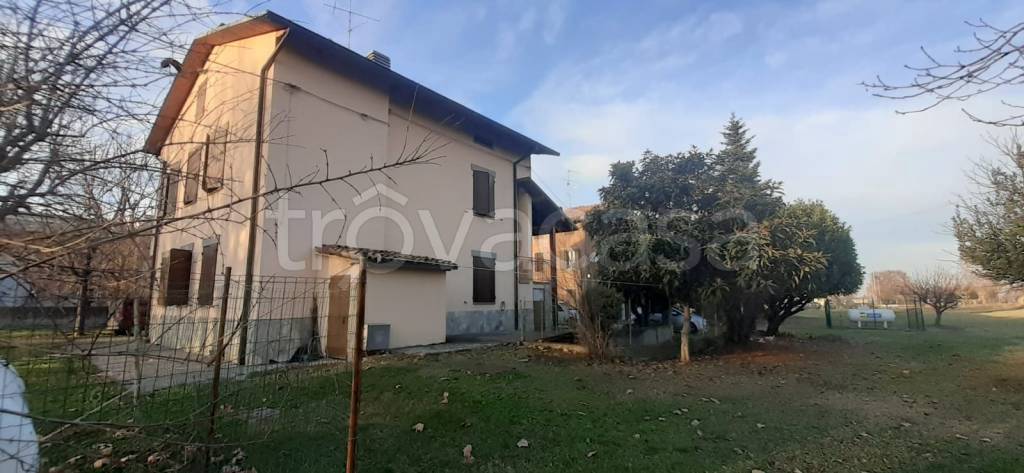 casa indipendente in vendita a Sassuolo in zona Centro Storico / San Giorgio