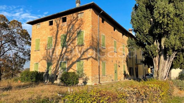 casa indipendente in vendita a Sassuolo in zona Salvarola Terme