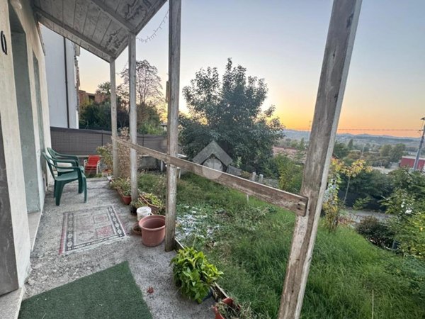 casa indipendente in vendita a Sassuolo in zona Salvarola Terme