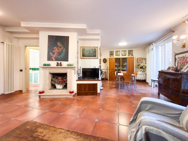 casa indipendente in vendita a Sassuolo in zona Centro Storico / San Giorgio