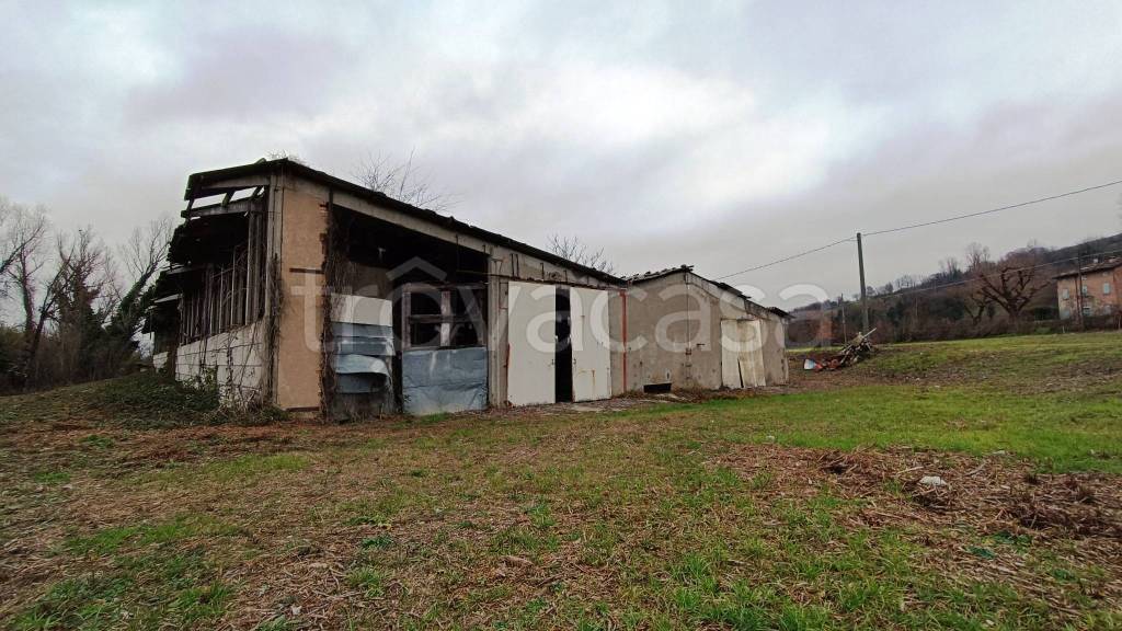 terreno edificabile in vendita a Savignano sul Panaro in zona Garofano