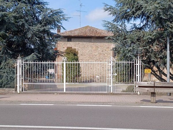 villa in vendita a Savignano sul Panaro in zona Formica