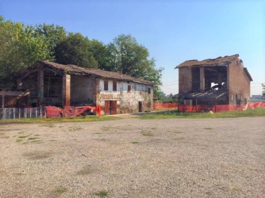 casa indipendente in vendita a Savignano sul Panaro in zona Magazzeno