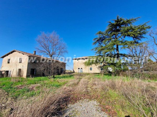 casa indipendente in vendita a Savignano sul Panaro in zona Magazzeno